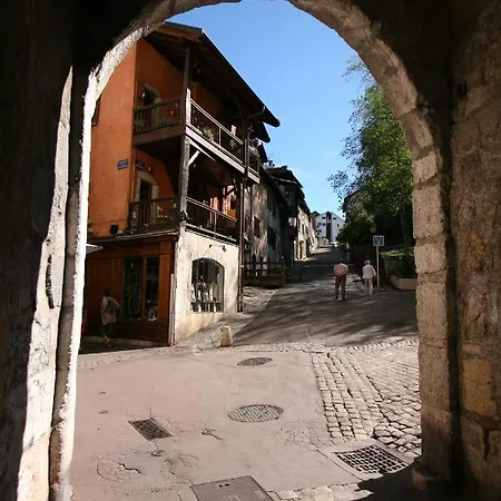 The Angel Apartment
